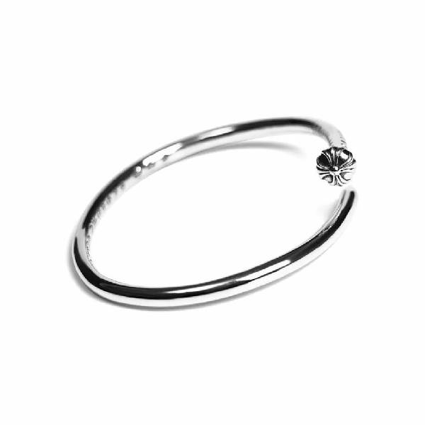 Crossball Nail Bangle