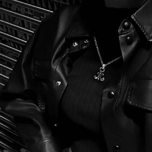 BS Fleur pendant With Bail