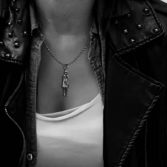 Large Foti Skippy Pendant