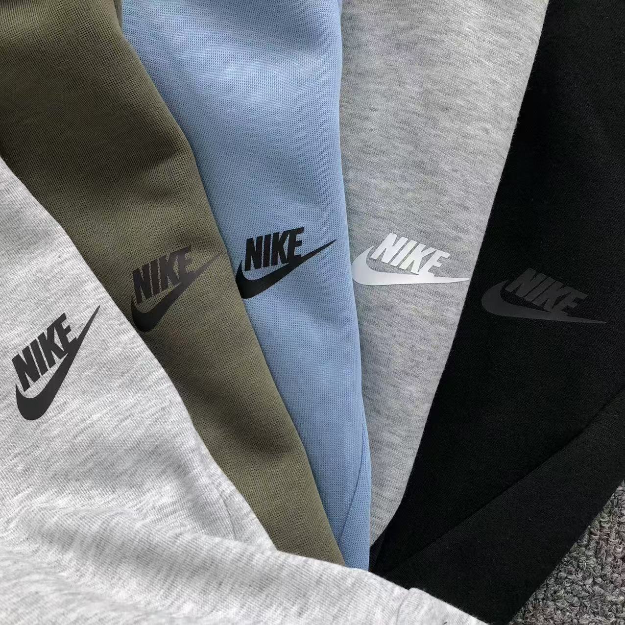 Nike Tech Fleece Tracksuit Grey