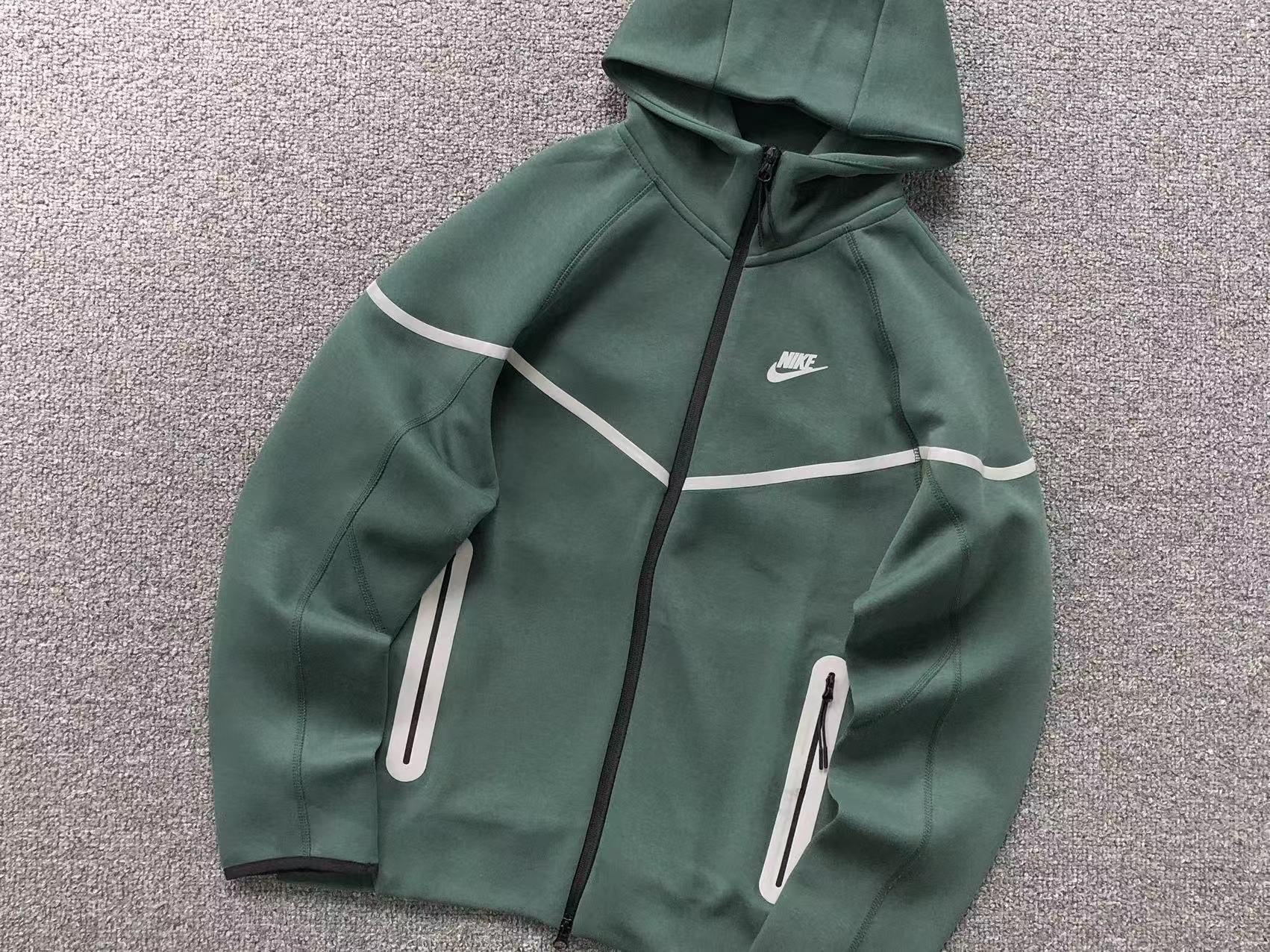 Nike Tech Fleece Tracksuit Reflective Green