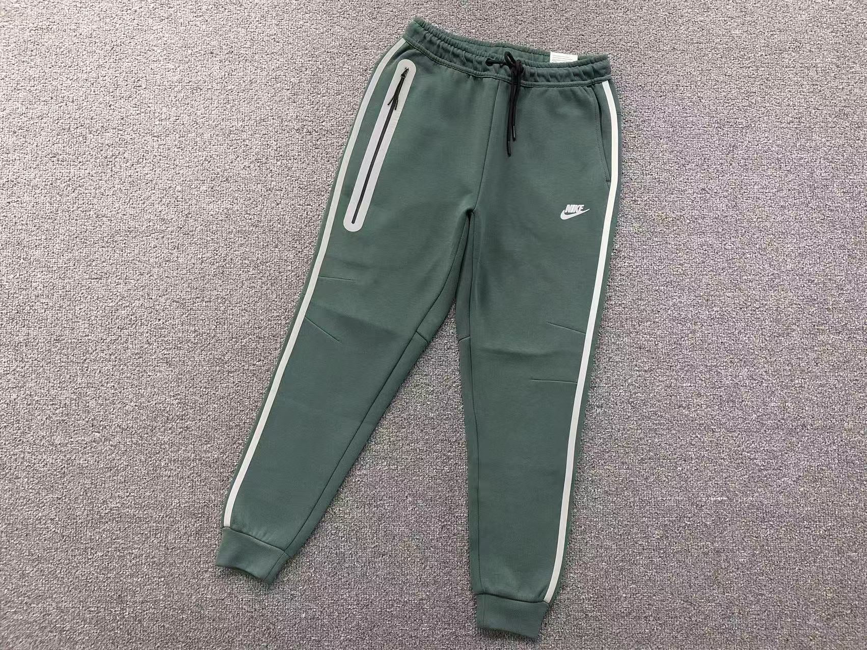 Nike Tech Fleece Tracksuit Reflective Green