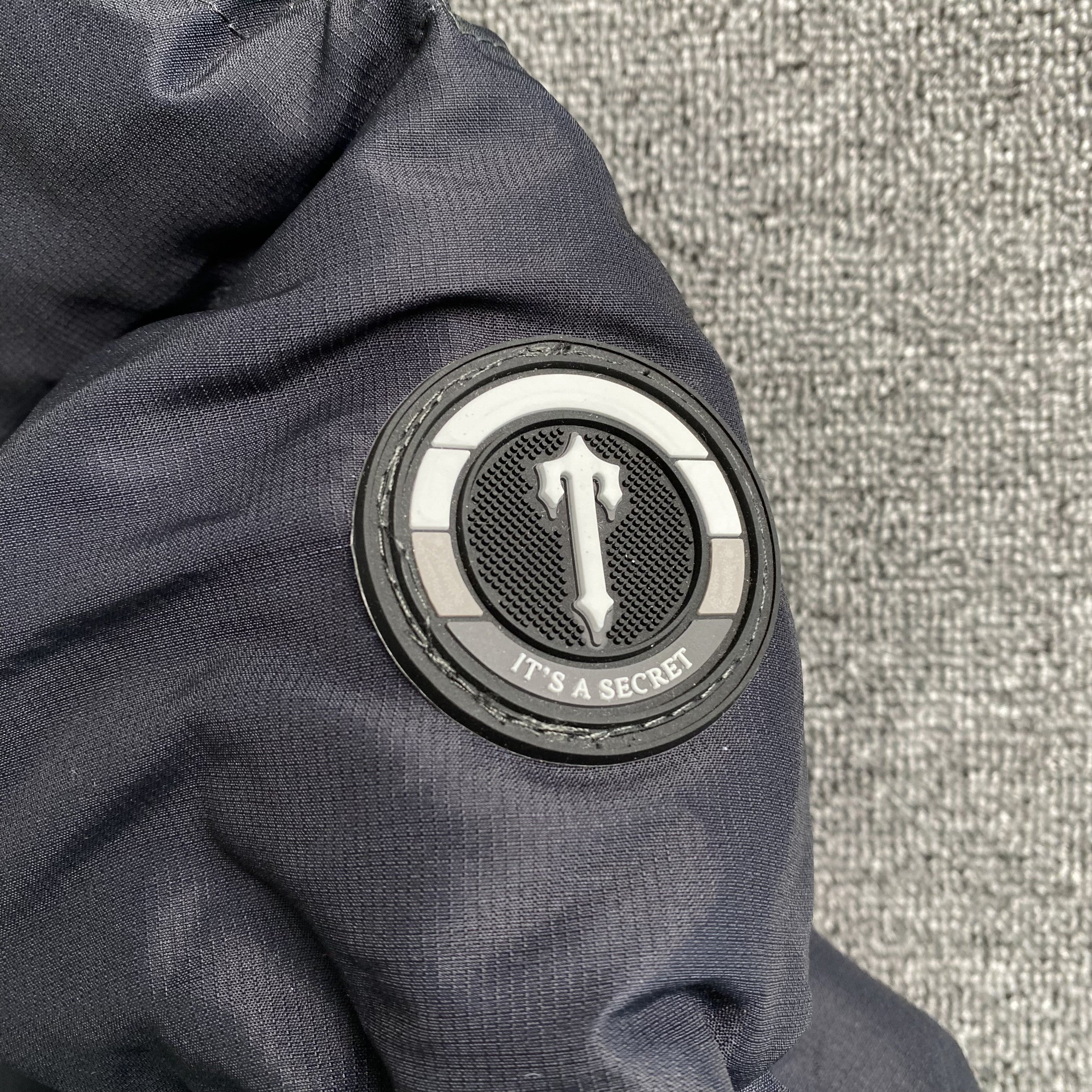 Trapstar Decoded Hooded 2.0 Puffer Jacket Black Gradient