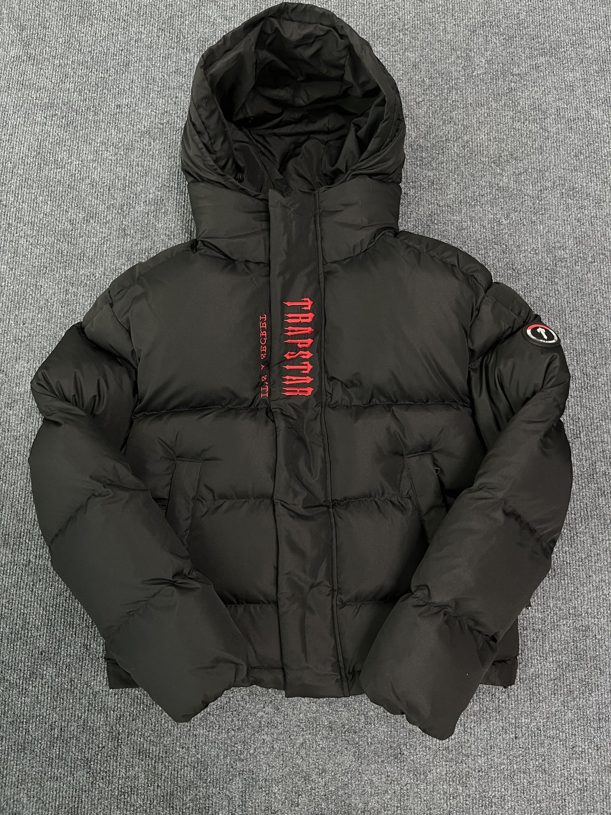 Trapstar Decoded Hooded 2.0 Puffer Jacket Black Red
