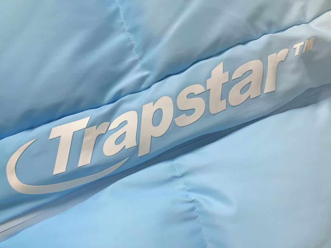 Trapstar Hyperdrive Technical Puffer Jacket Gradient Blue