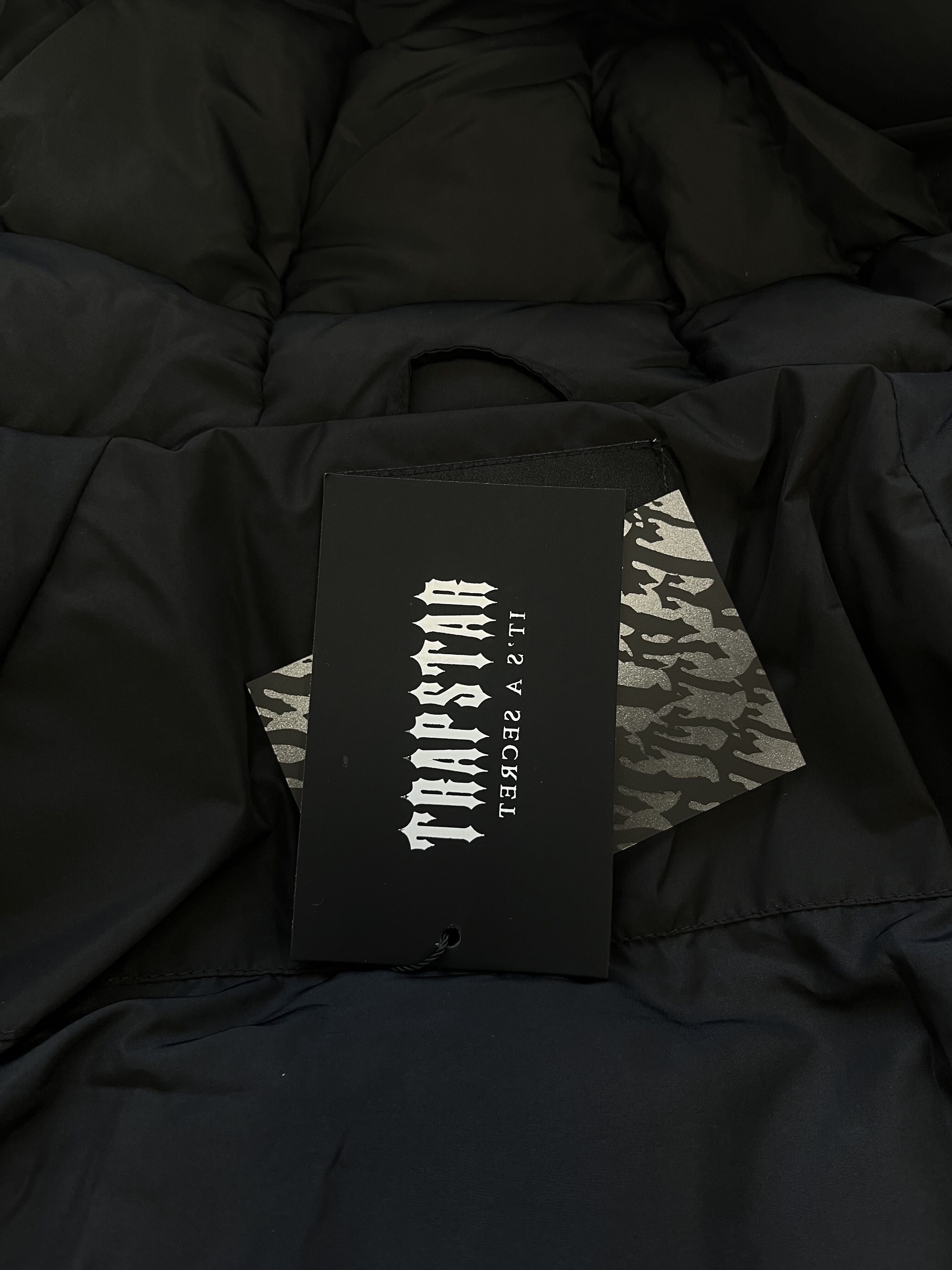 Trapstar Irongate Arch Puffer Jacket Black