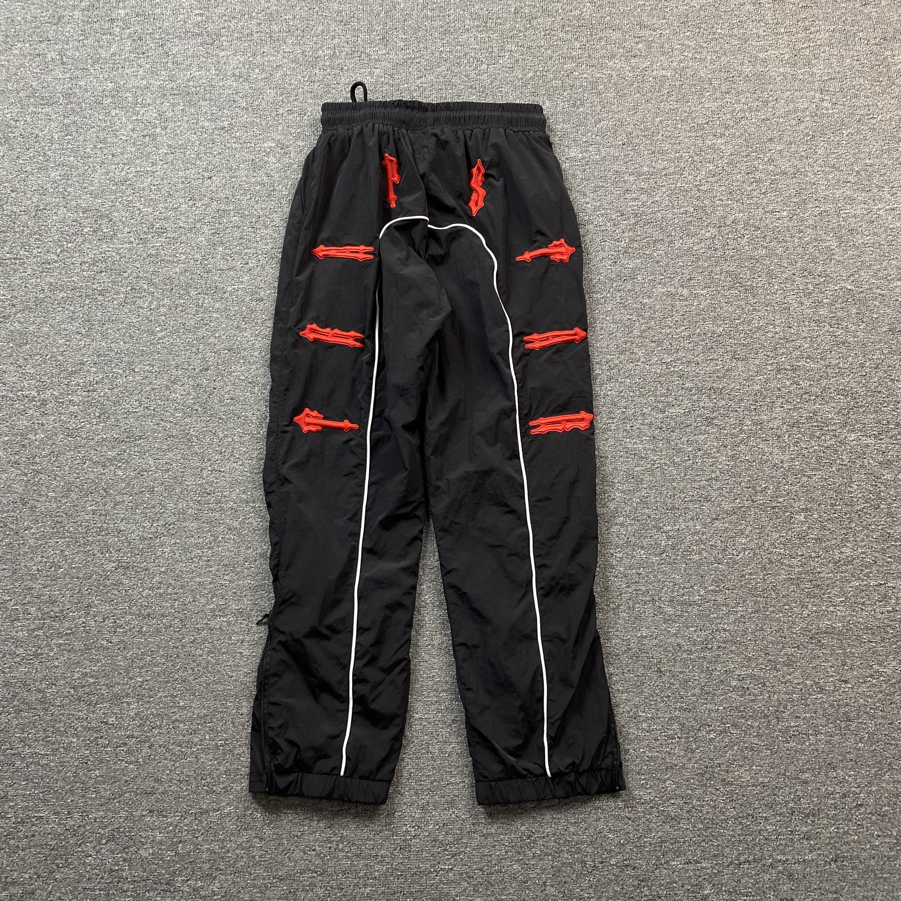Trapstar Irongate Shell Tracksuit 2.0 Black / Red