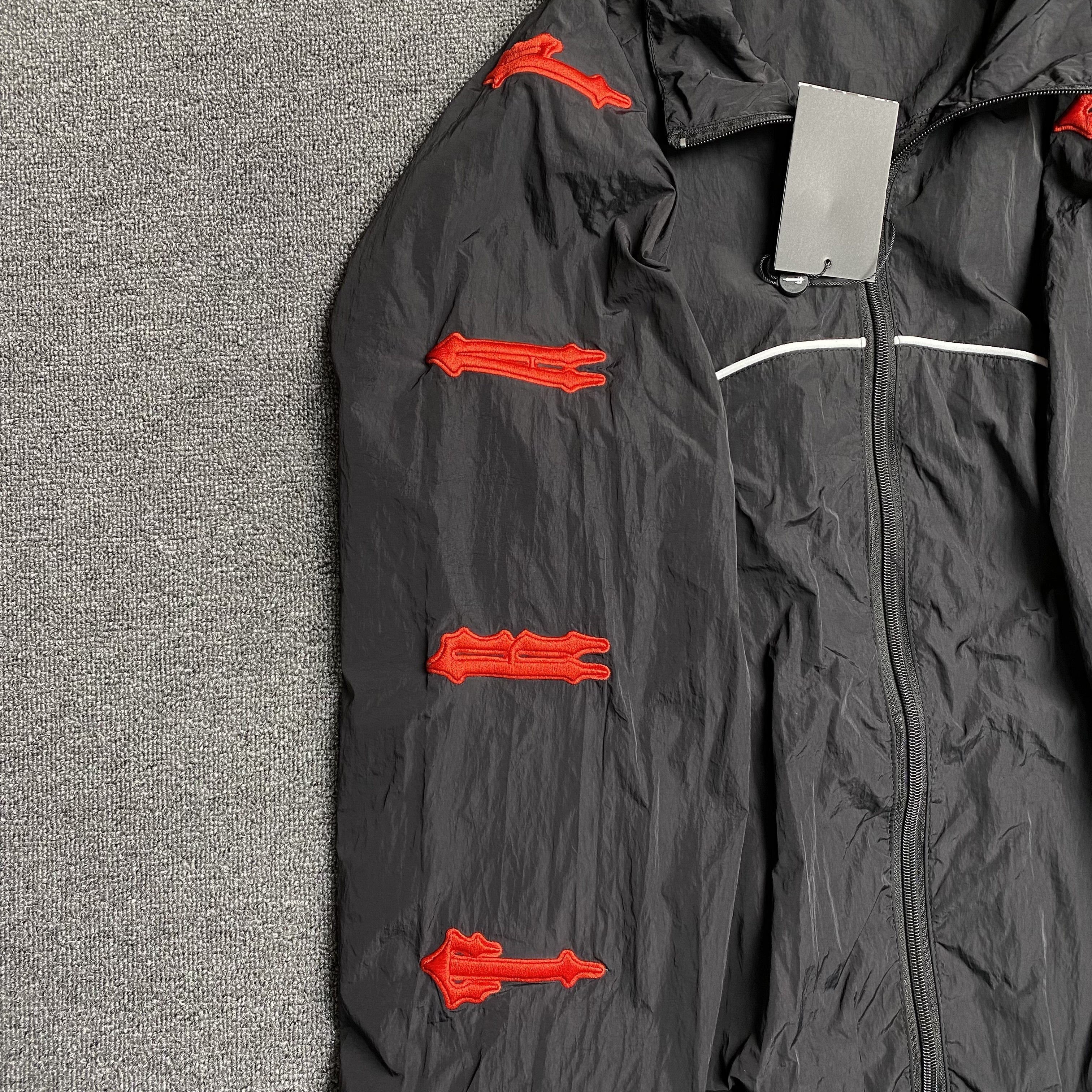 Trapstar Irongate Shell Tracksuit 2.0 Black / Red